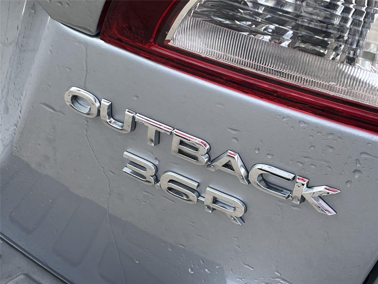 Thumbnail: 2016 Subaru Outback - 10