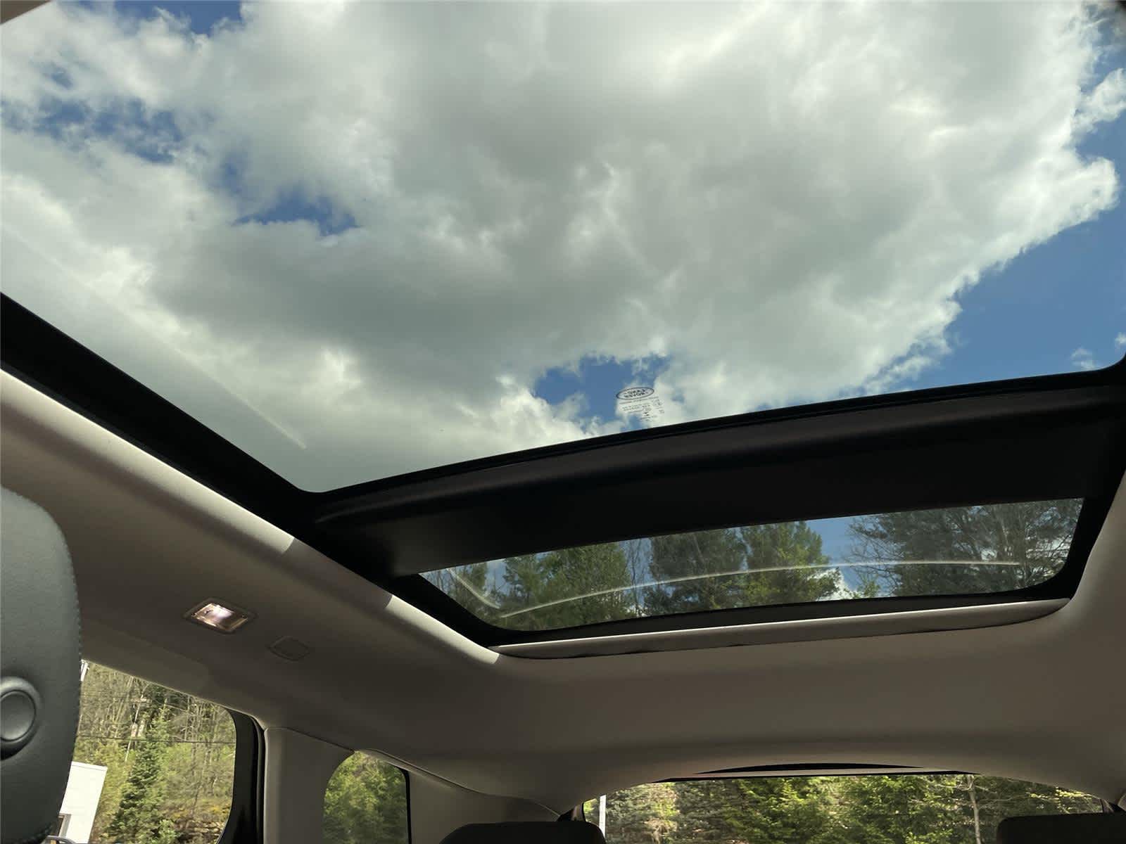 Thumbnail: 2021 Land Rover Range Rover Evoque - 14