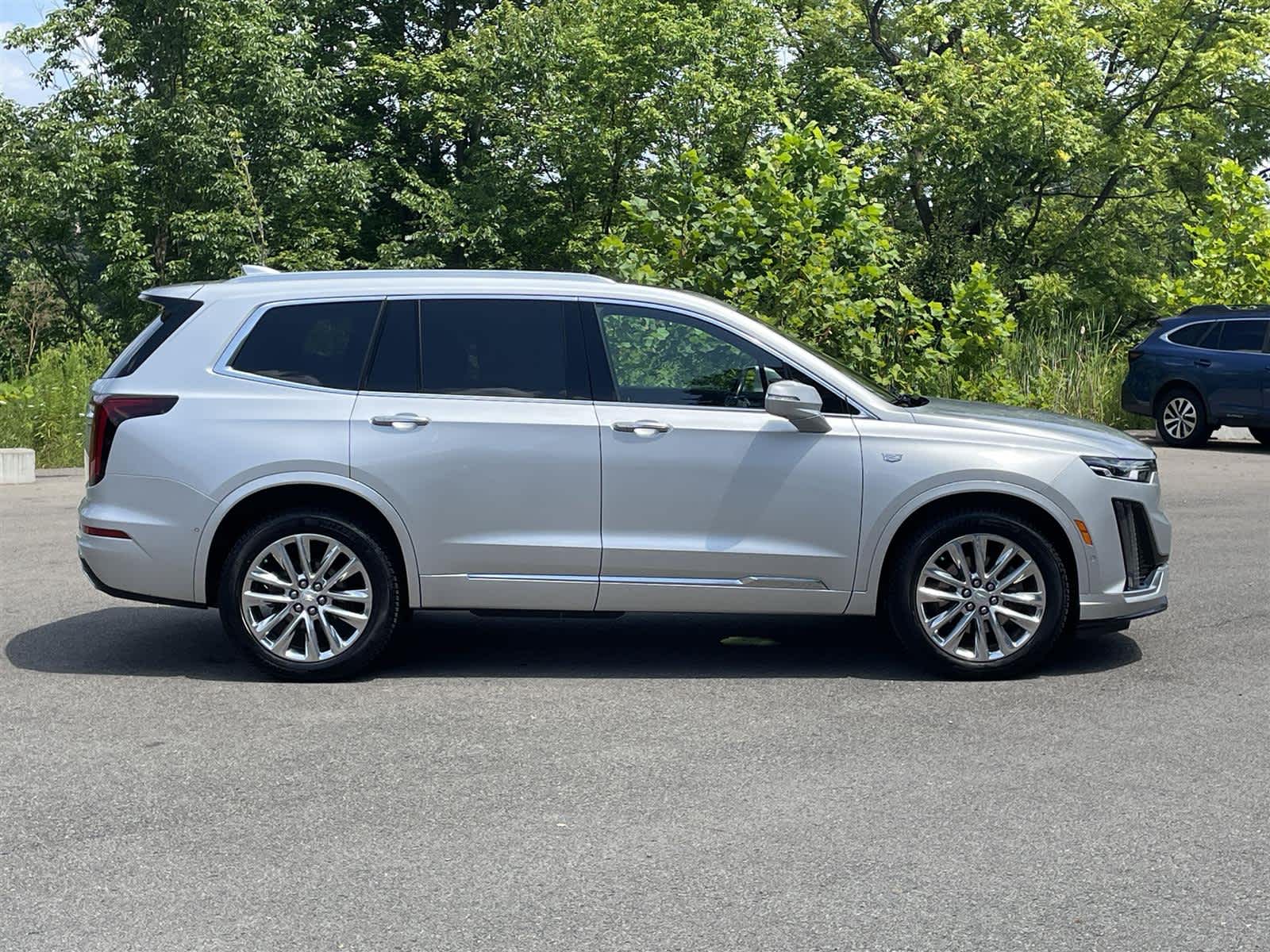 Thumbnail: 2020 Cadillac XT6 - 6