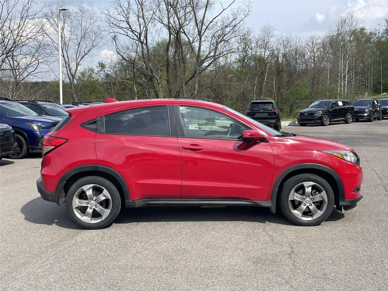 Thumbnail: 2017 Honda HR-V - 6