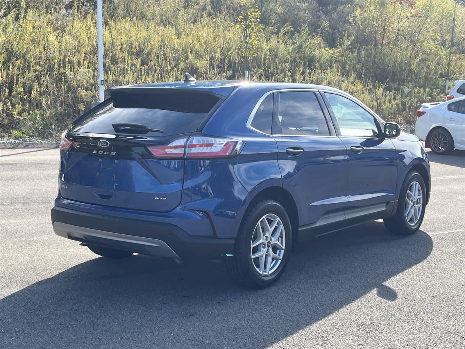 Thumbnail: 2023 Ford Edge - 5