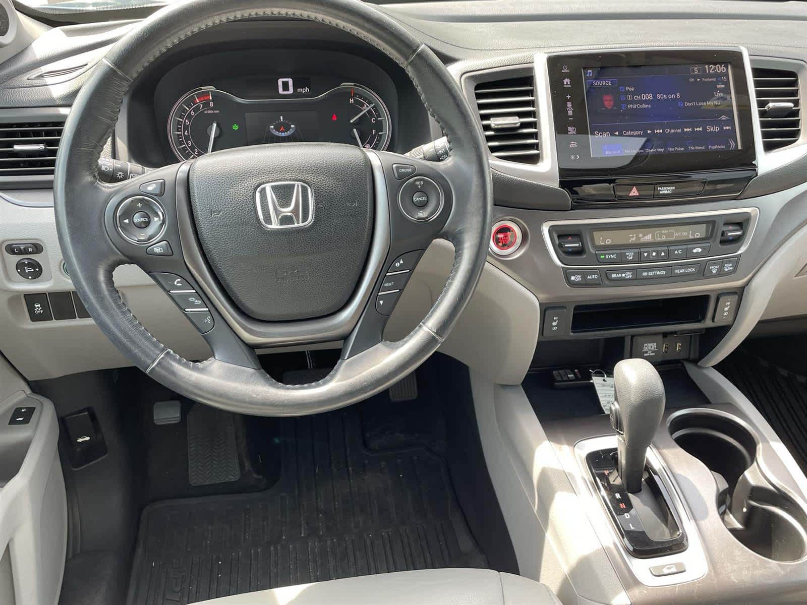Thumbnail: 2018 Honda Pilot - 21