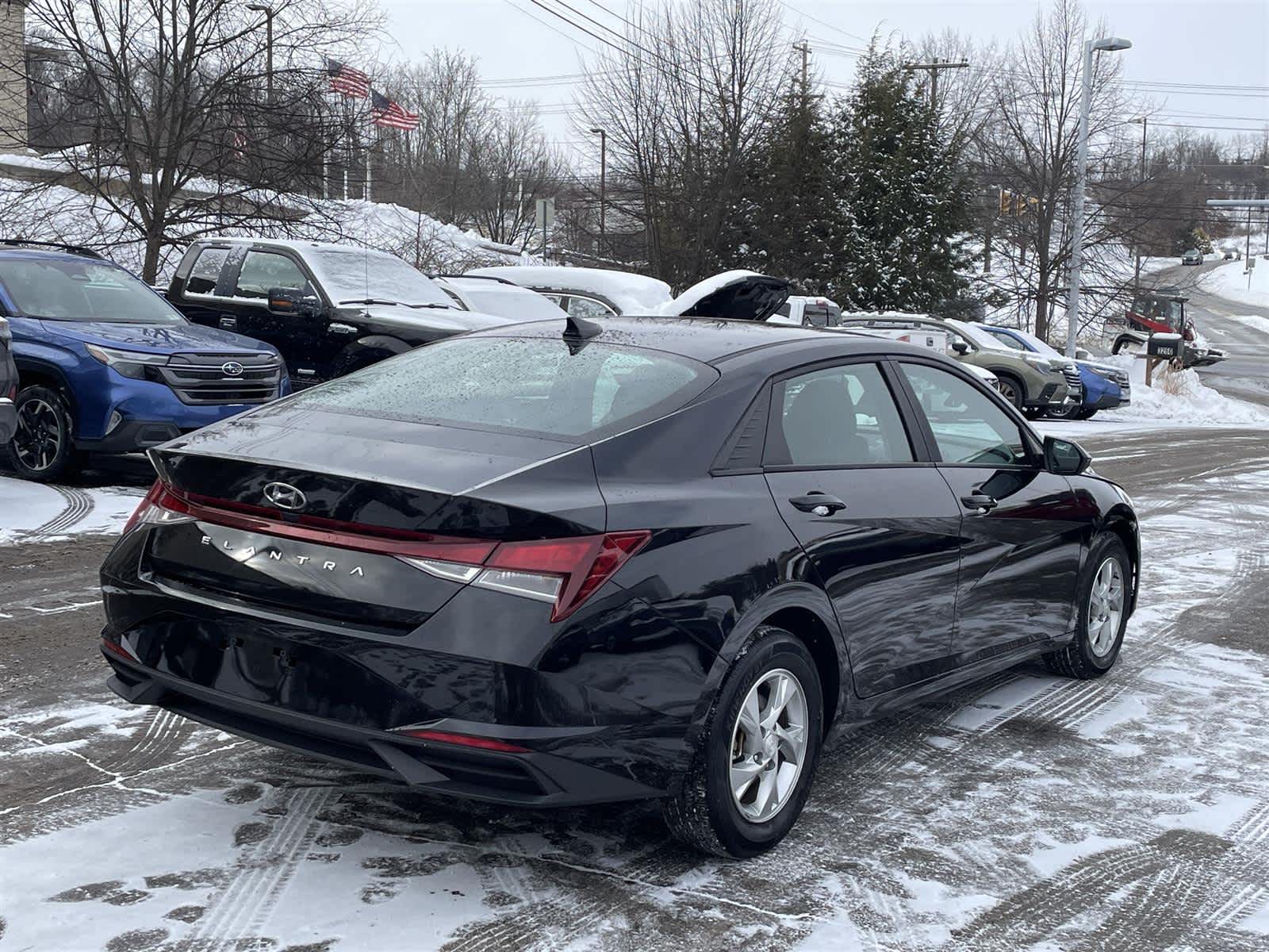 Thumbnail: 2023 Hyundai Elantra - 5