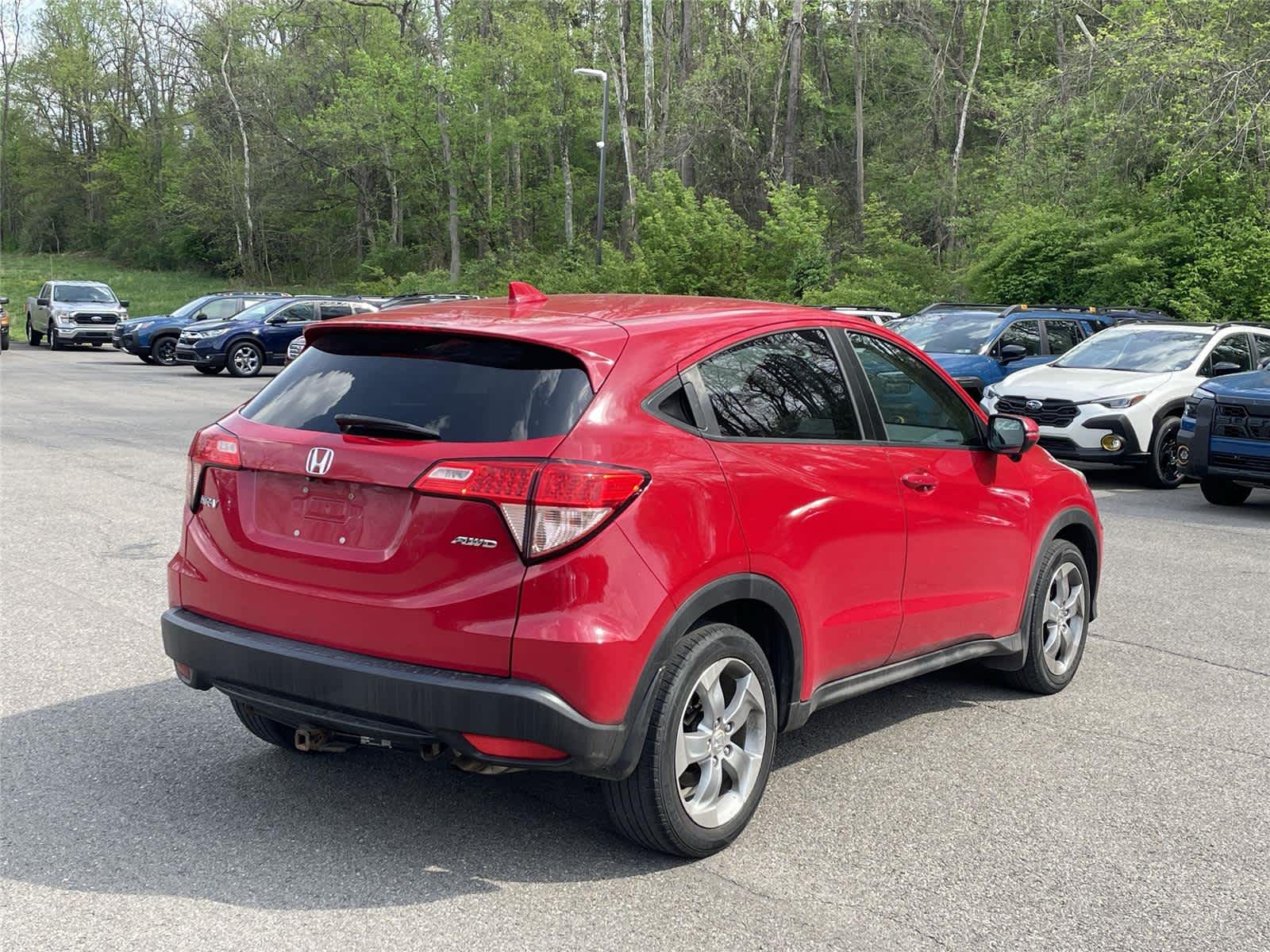 Thumbnail: 2017 Honda HR-V - 5