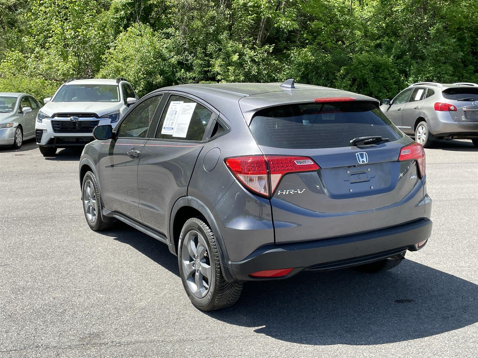 2017 Honda HR-V LX 2