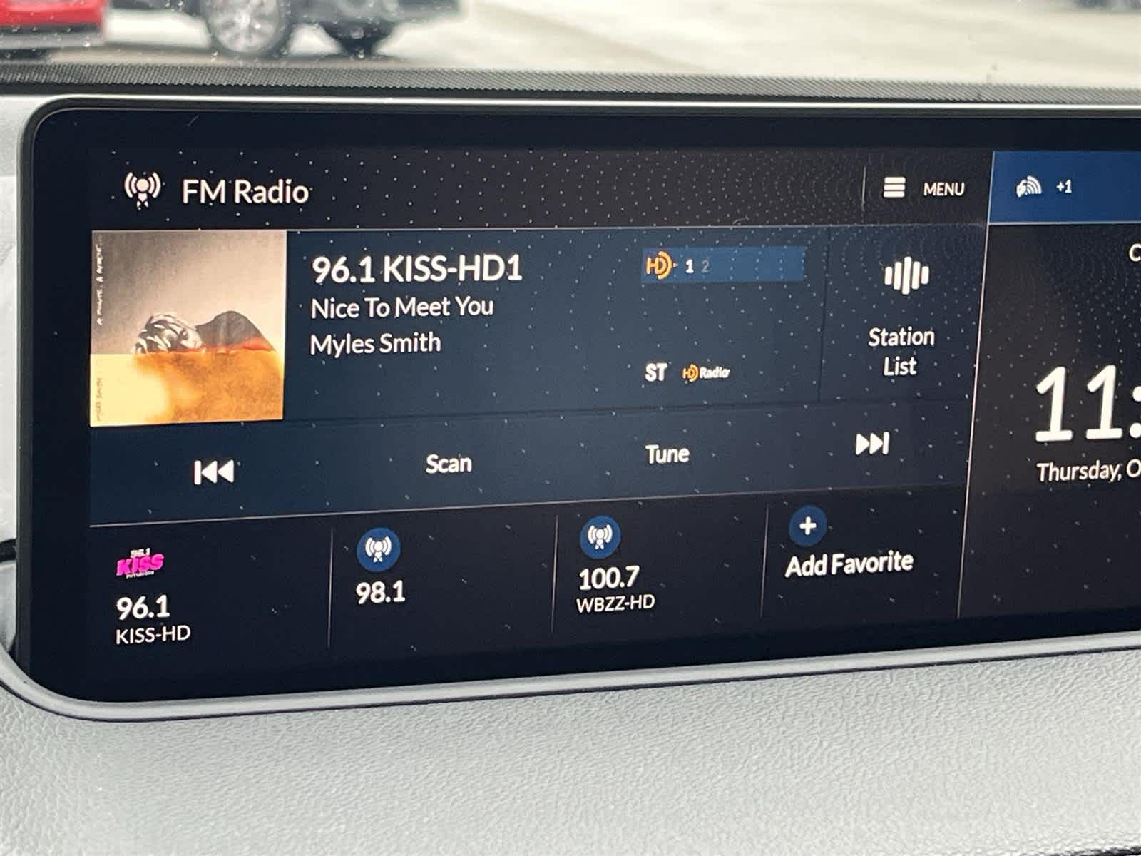 Thumbnail: 2023 Acura MDX - 22