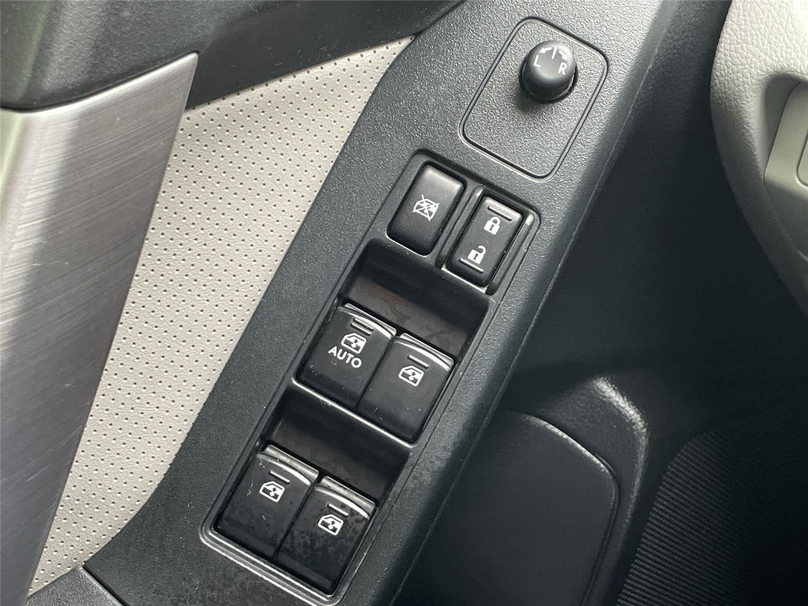 Thumbnail: 2015 Subaru Forester - 26