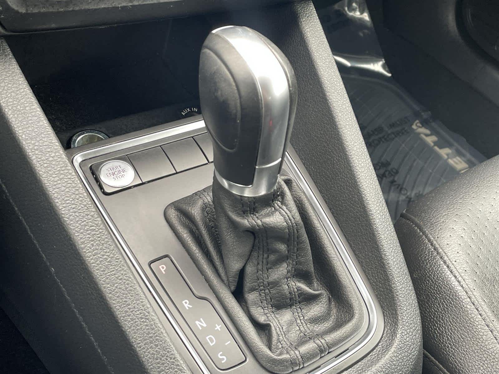 Thumbnail: 2015 Volkswagen Jetta - 24