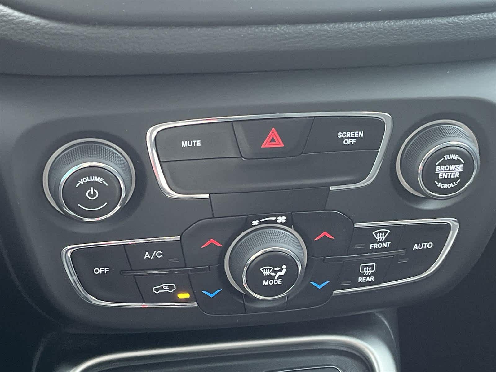 Thumbnail: 2019 Jeep Compass - 20