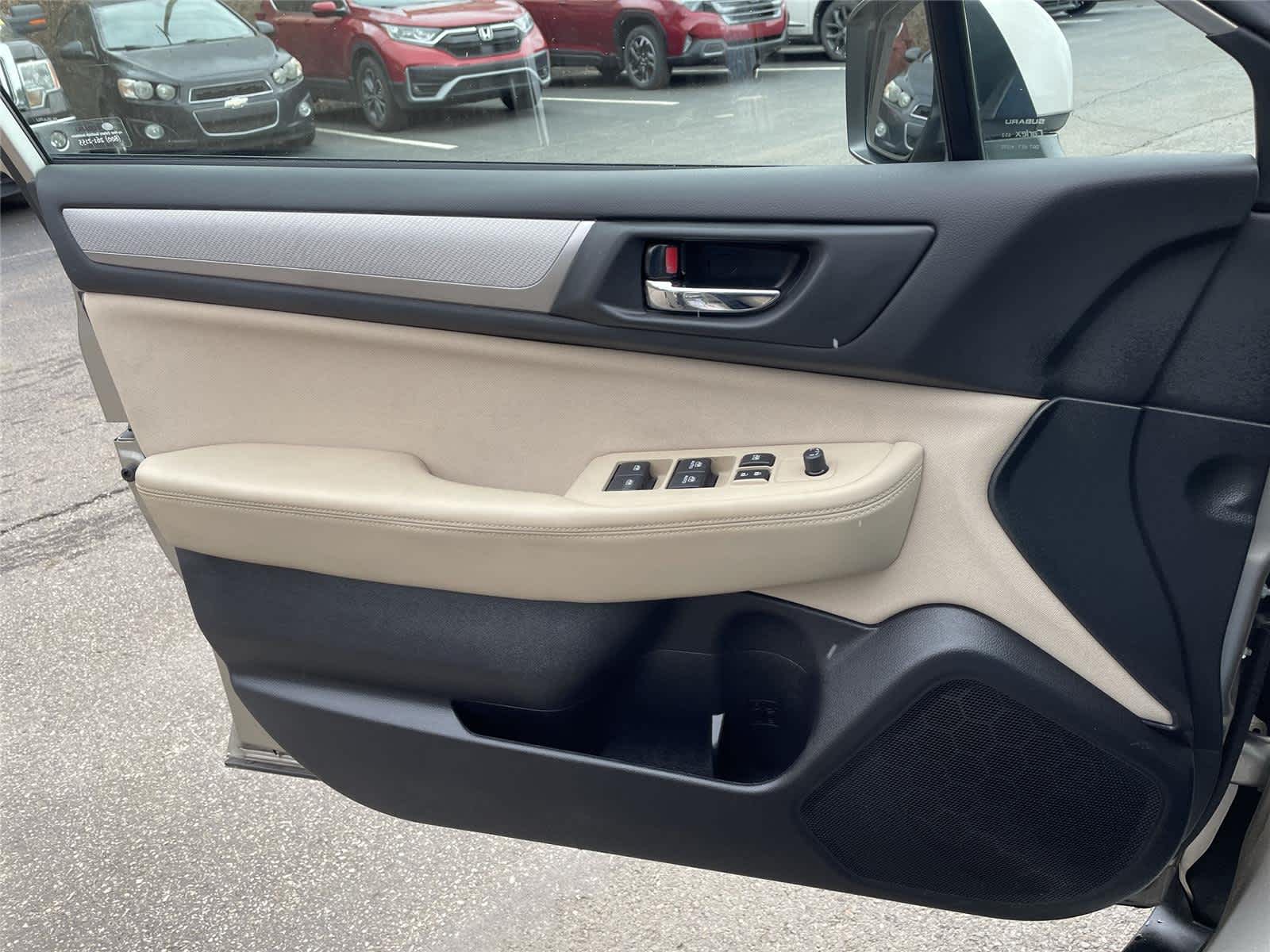 Thumbnail: 2015 Subaru Outback - 25