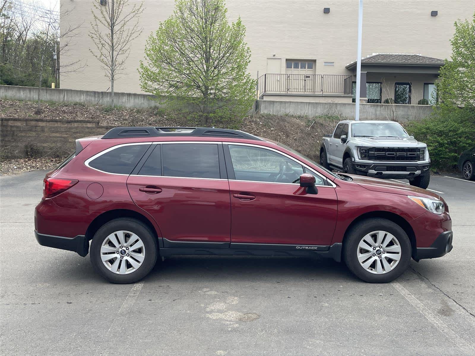 Thumbnail: 2015 Subaru Outback - 4