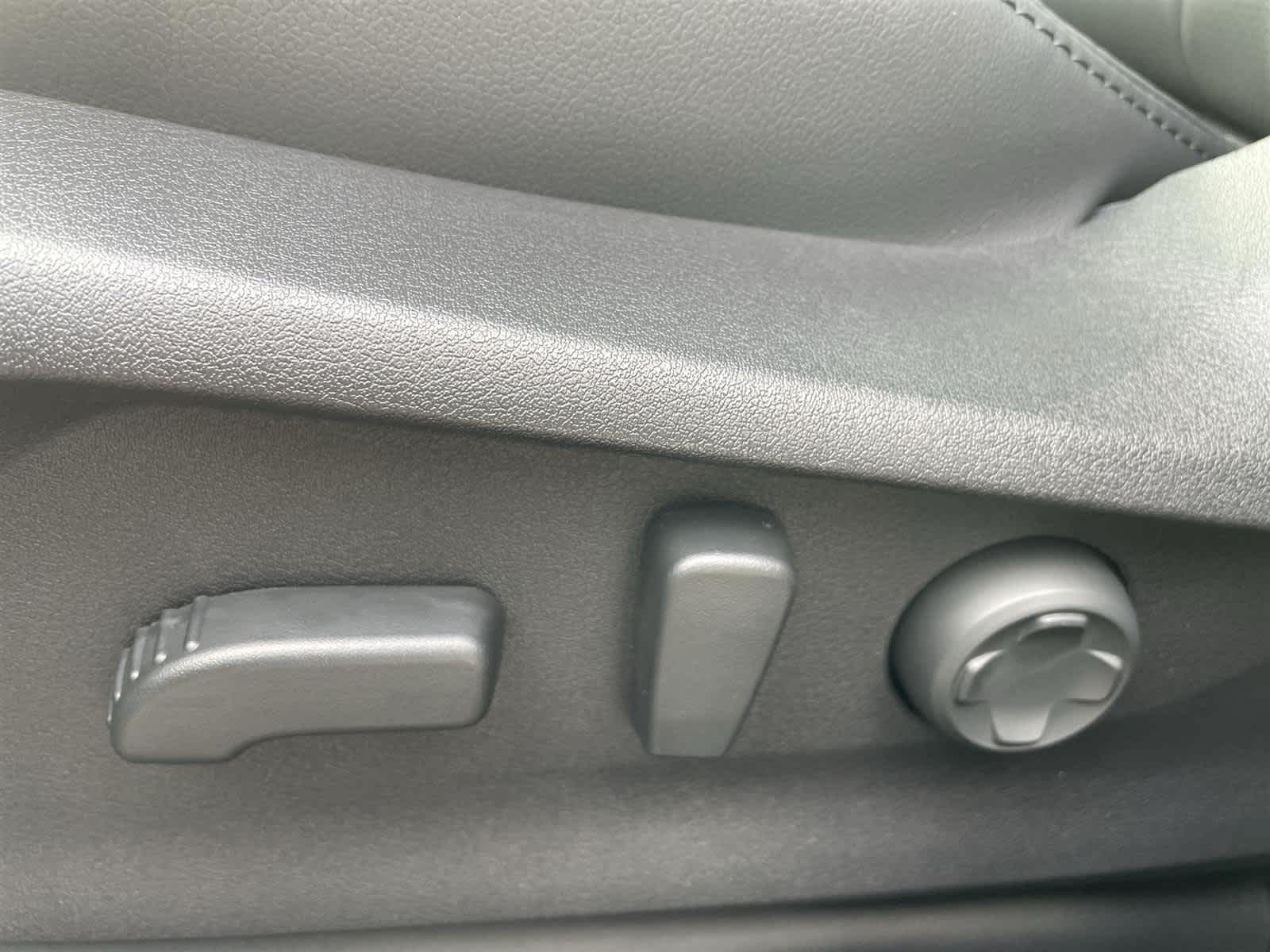 Thumbnail: 2026 Subaru Ascent - 13