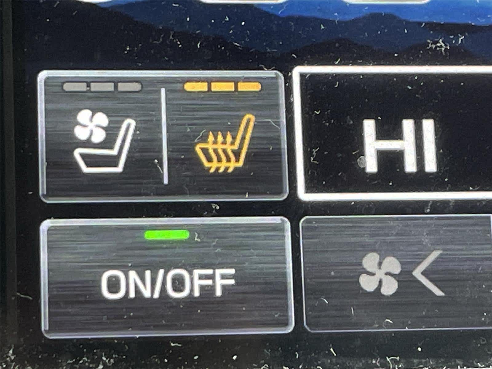 Thumbnail: 2022 Subaru Outback - 21