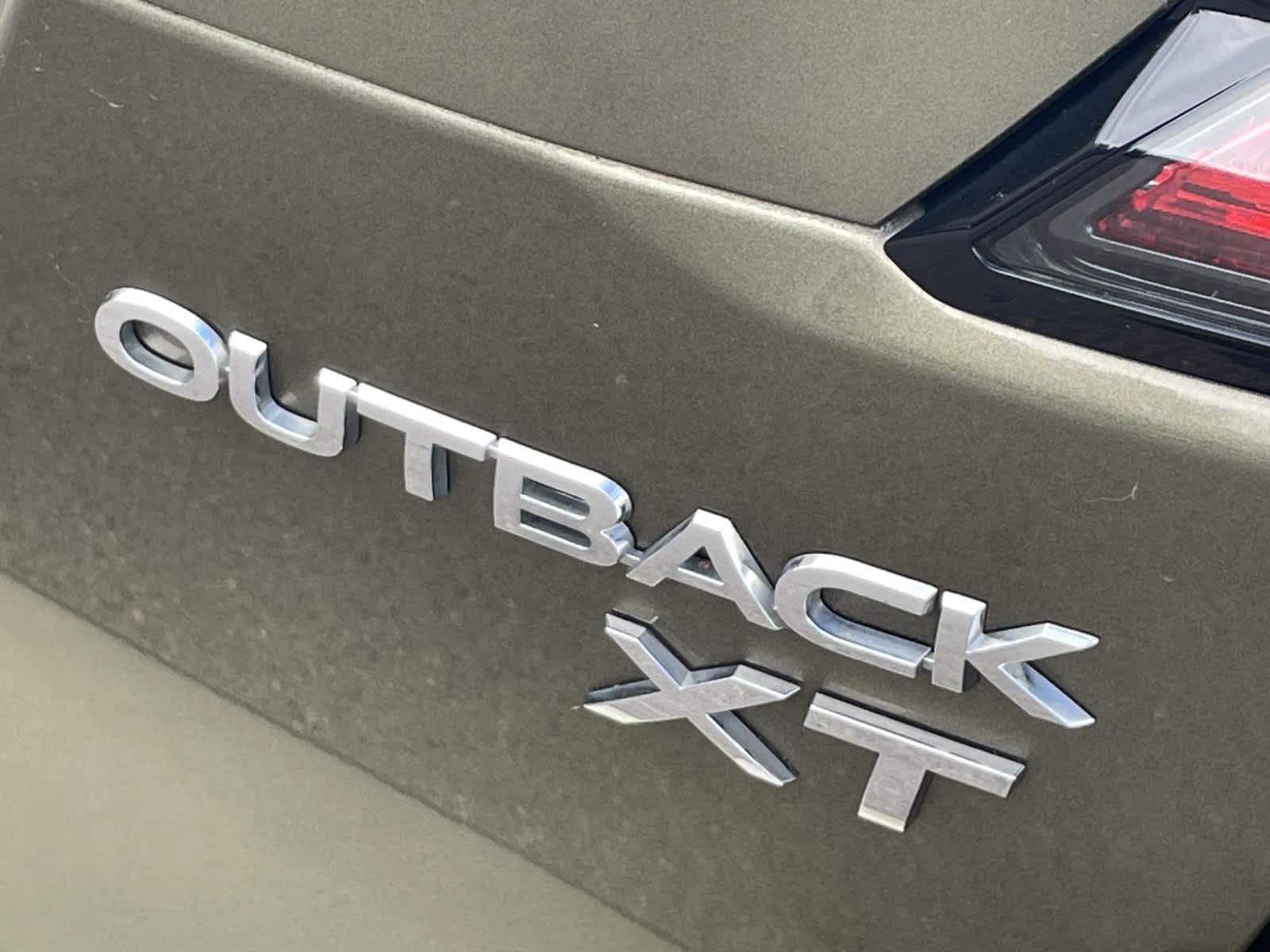 Thumbnail: 2022 Subaru Outback - 10
