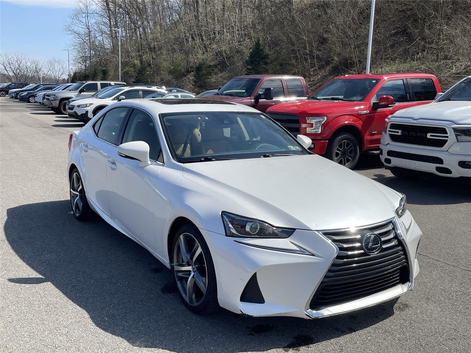 Thumbnail: 2017 Lexus IS - 7