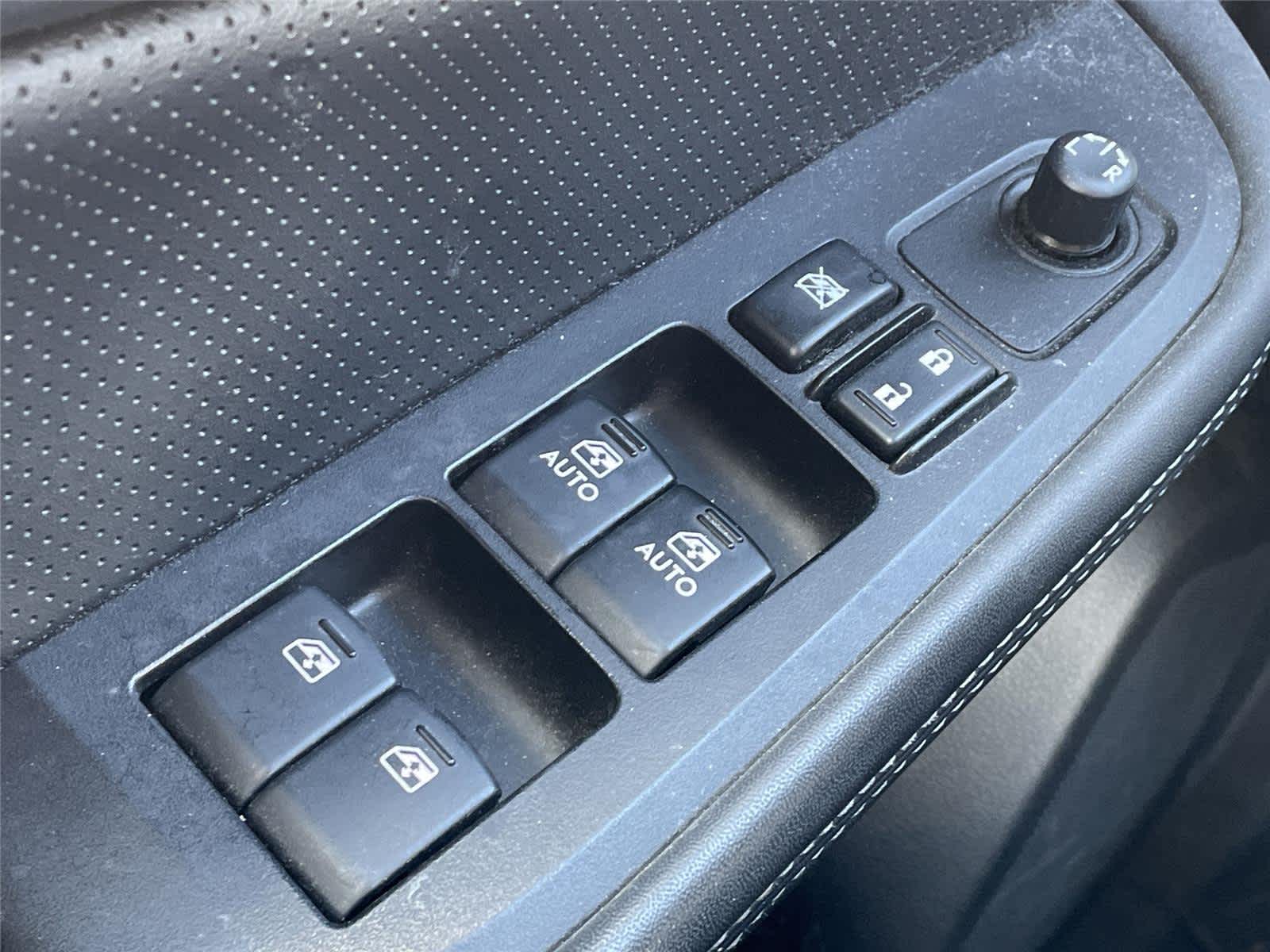 Thumbnail: 2015 Subaru Legacy - 17