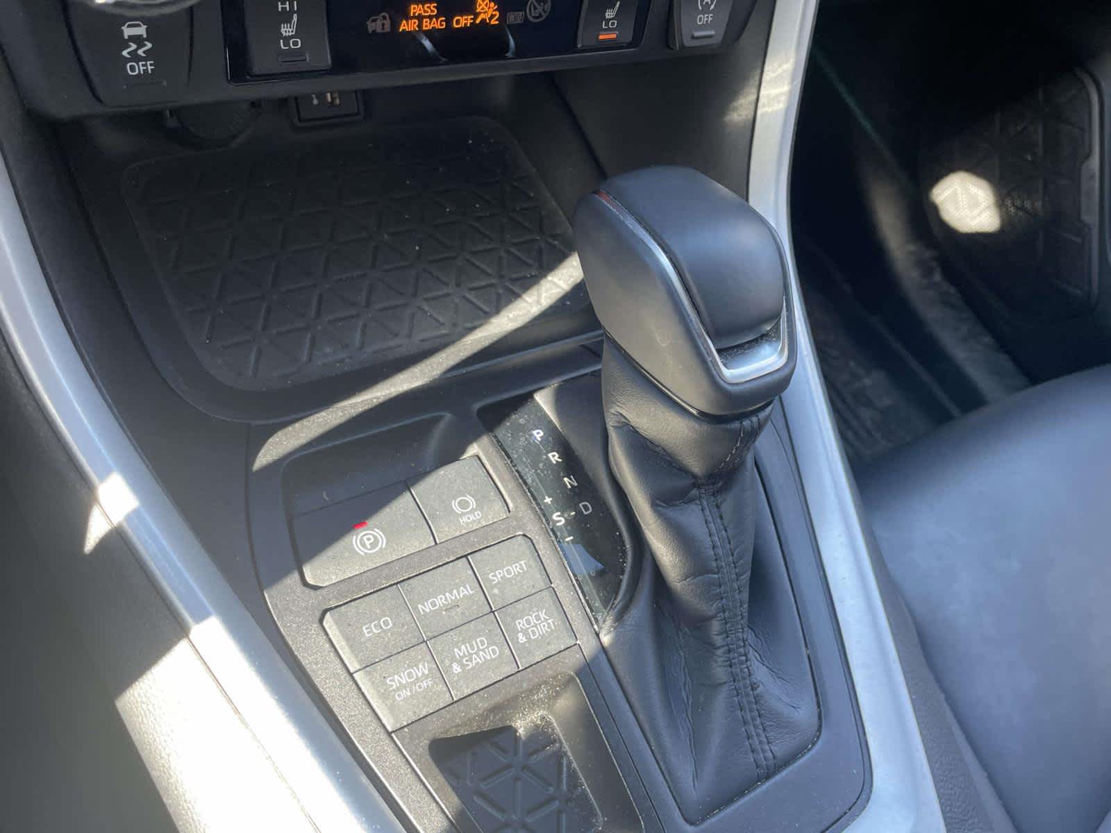 Thumbnail: 2024 Toyota RAV4 - 15