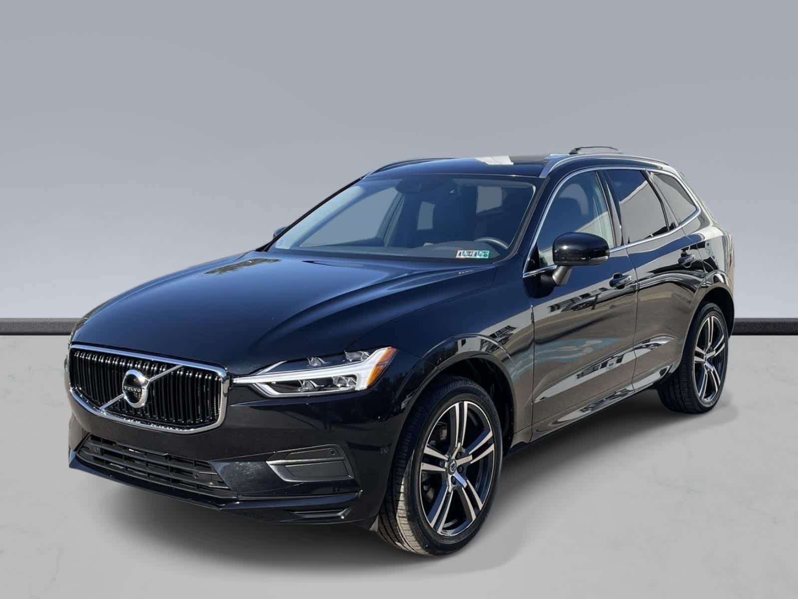 Thumbnail: 2019 Volvo XC60 - 1