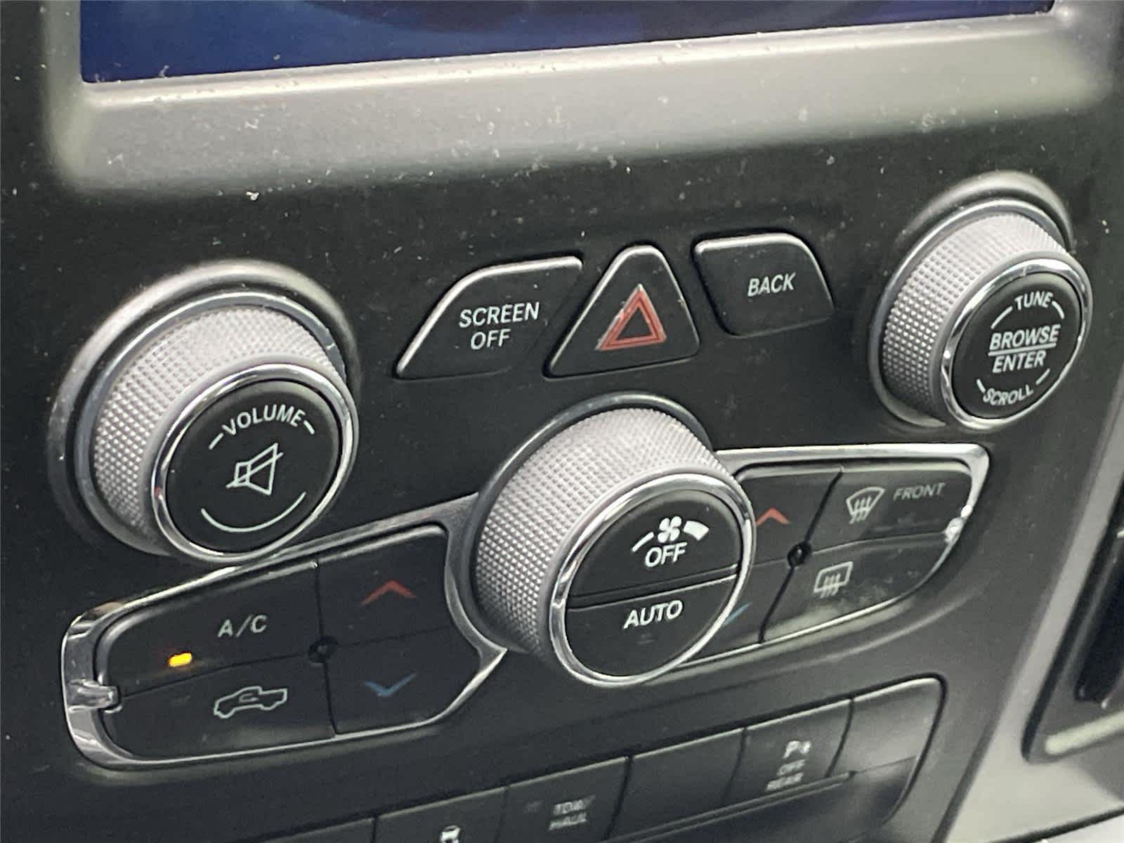 Thumbnail: 2022 RAM 1500 Classic - 22