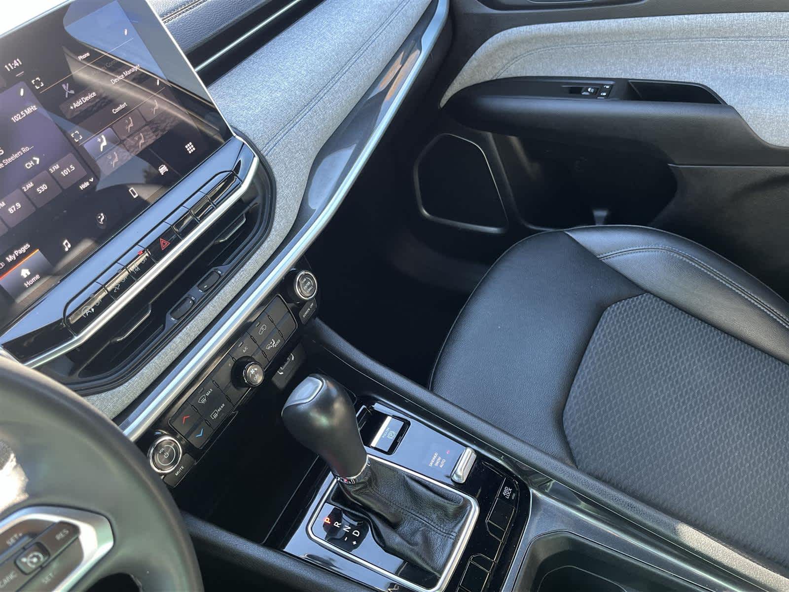 Thumbnail: 2024 Jeep Compass - 21