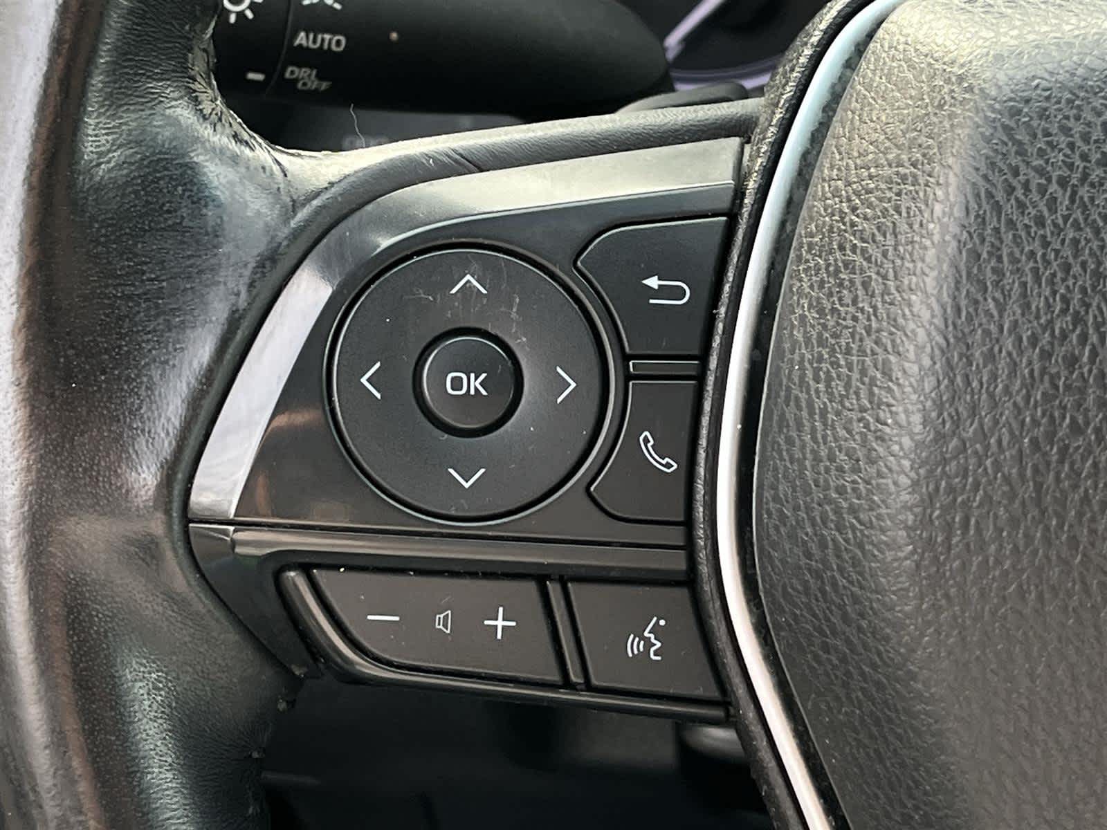 Thumbnail: 2018 Toyota Camry - 24