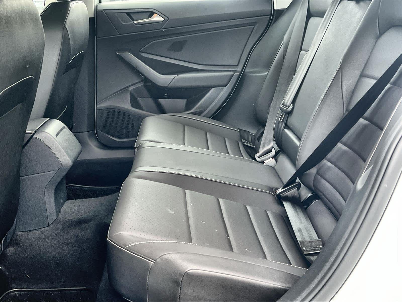 Thumbnail: 2024 Volkswagen Jetta - 15