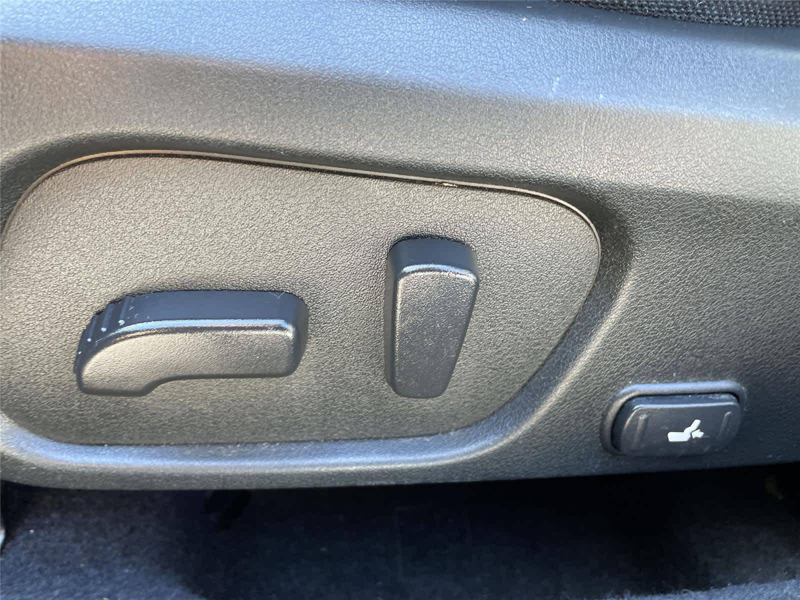Thumbnail: 2017 Subaru Forester - 13