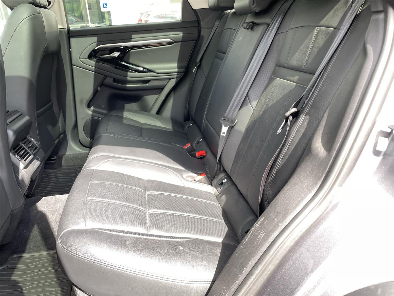 Thumbnail: 2021 Land Rover Range Rover Evoque - 15