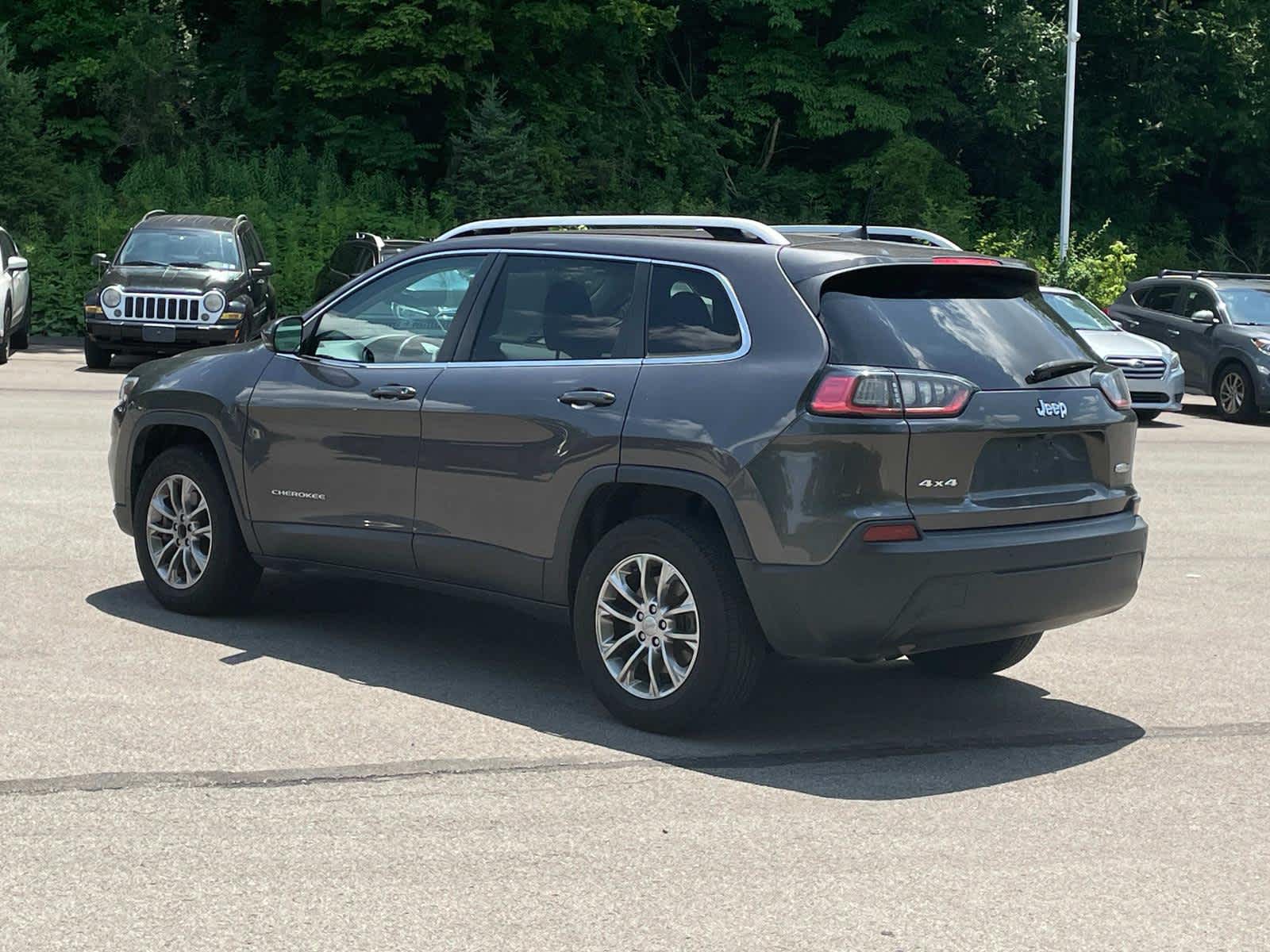 Thumbnail: 2020 Jeep Cherokee - 3