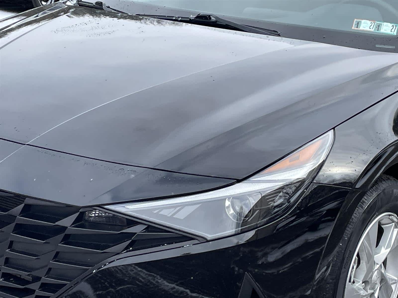 Thumbnail: 2023 Hyundai Elantra - 9