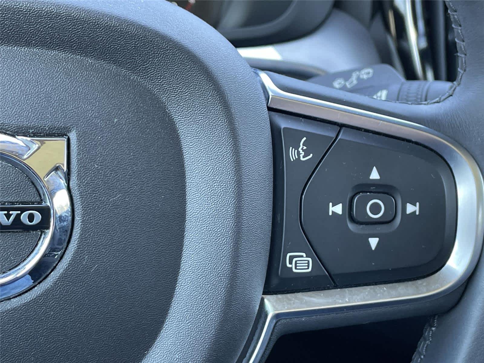 Thumbnail: 2019 Volvo XC60 - 30