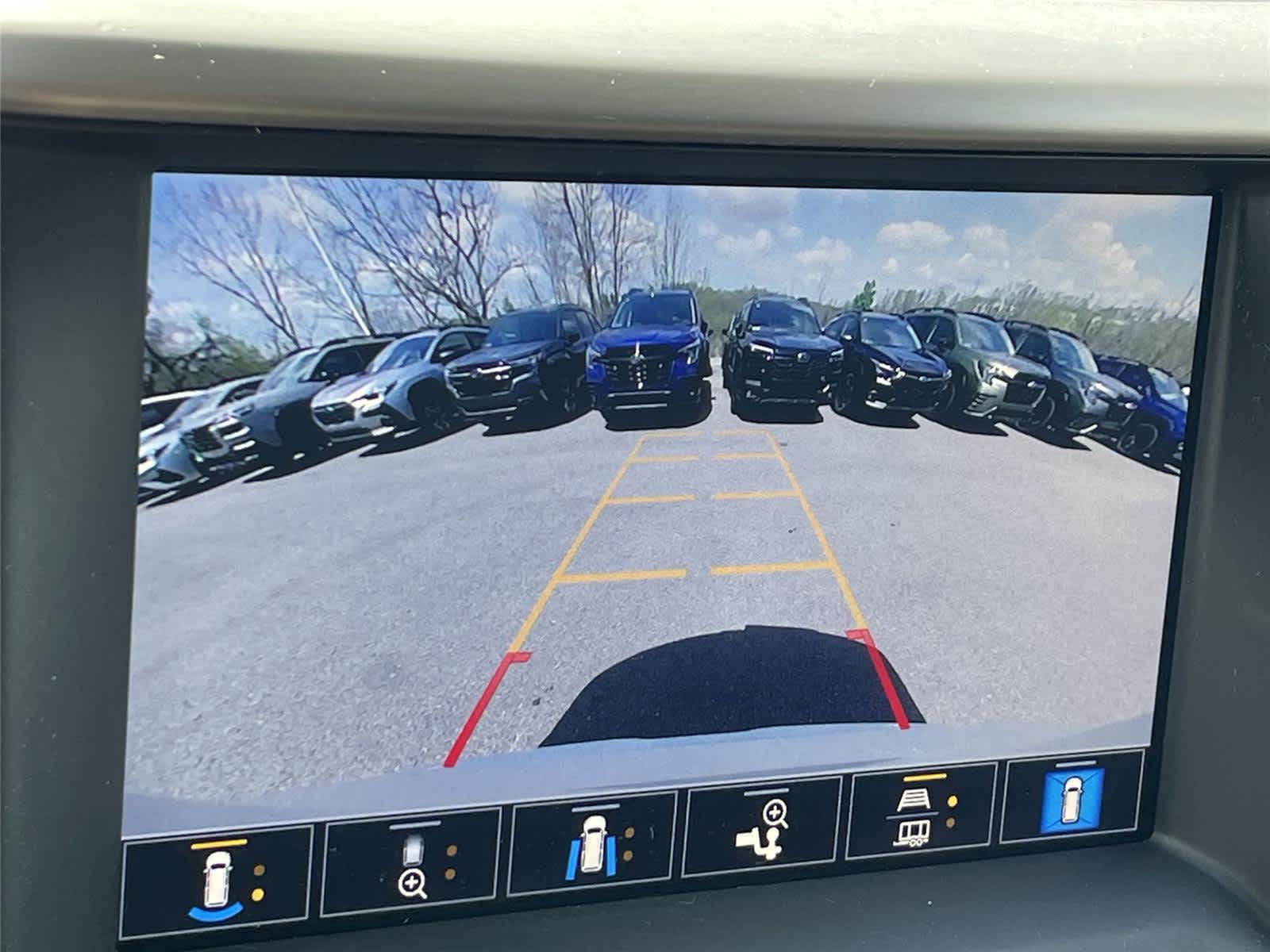 Thumbnail: 2021 GMC Acadia - 25