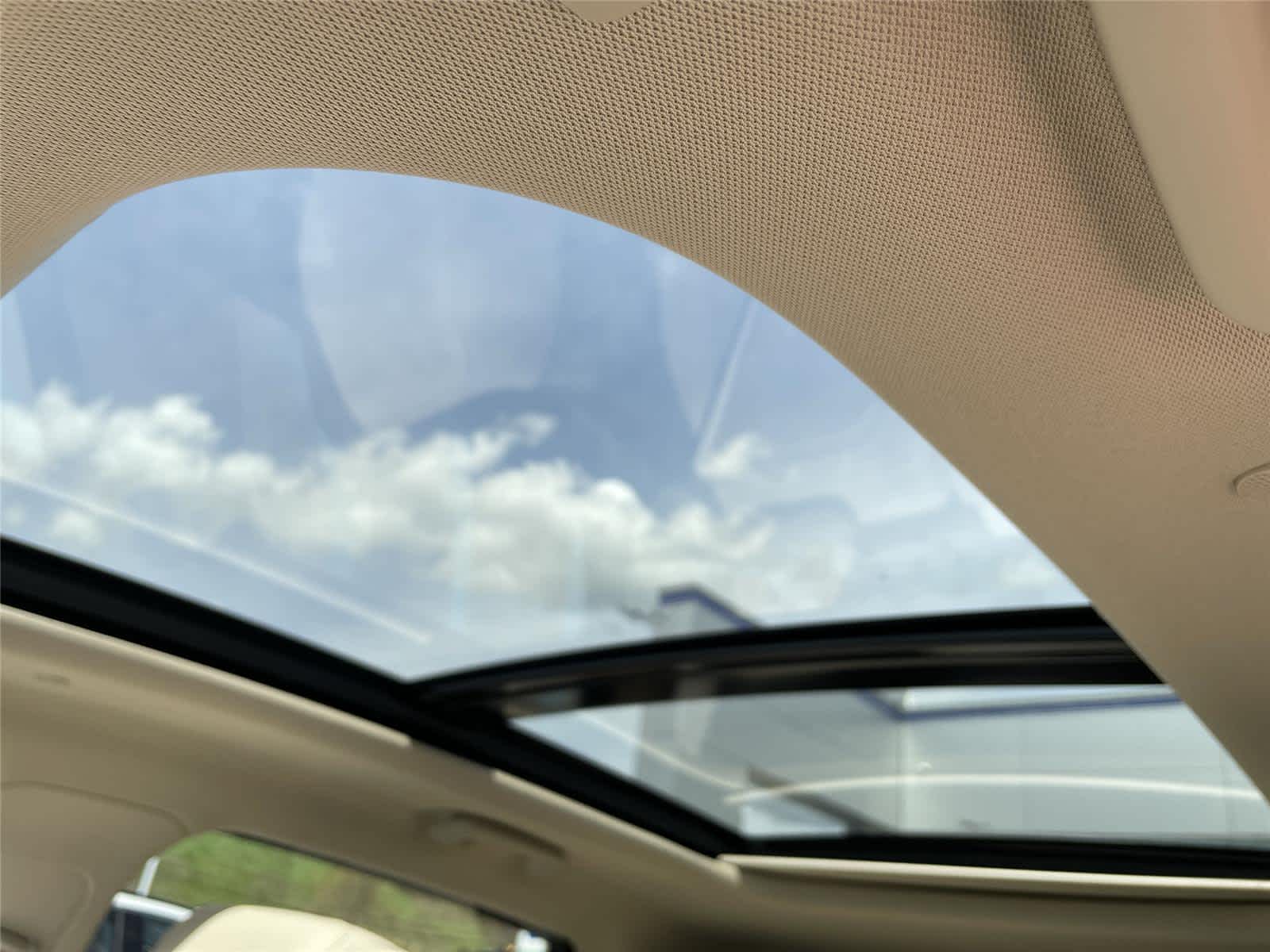 Thumbnail: 2019 Lincoln Nautilus - 14