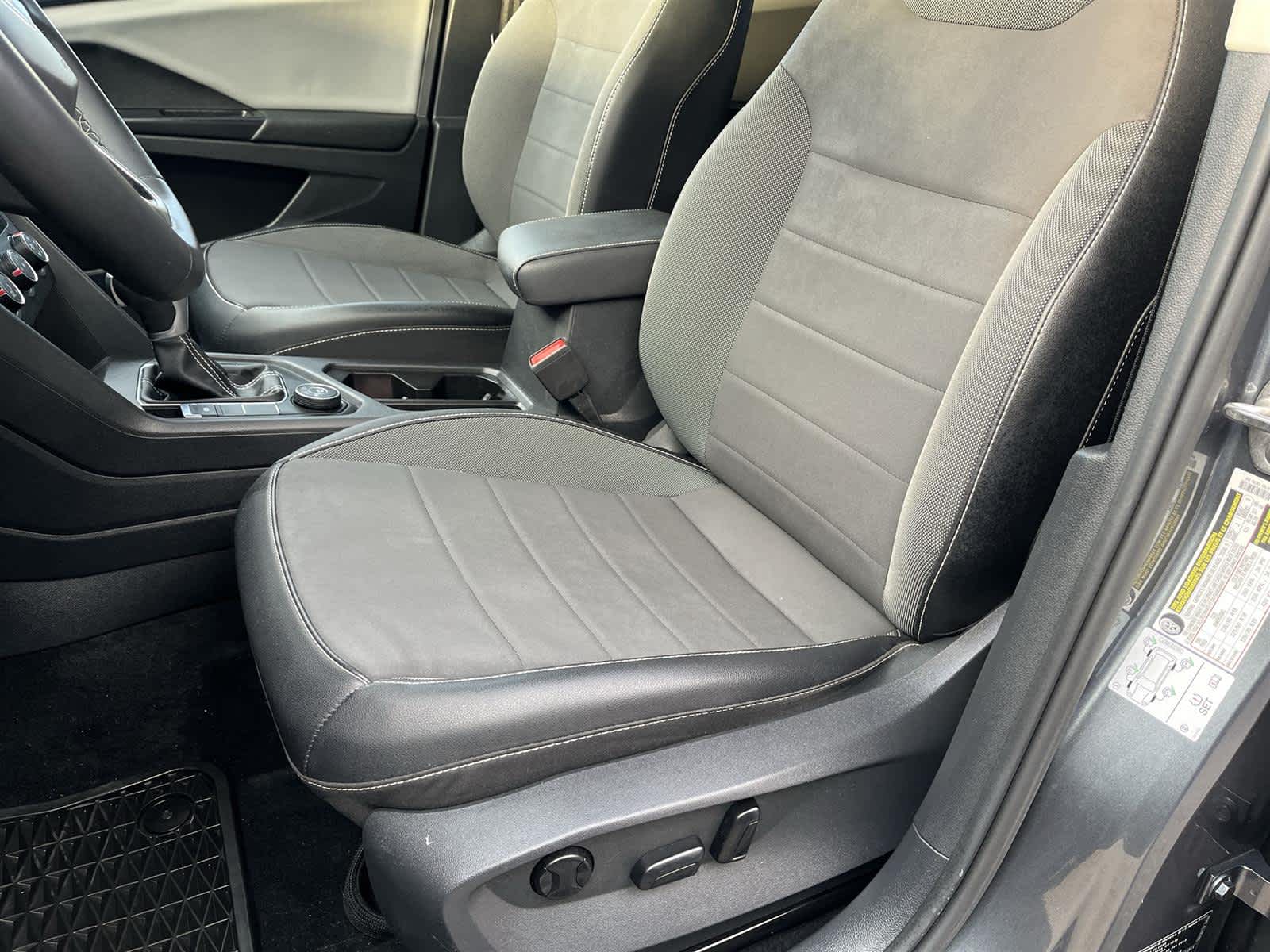 Thumbnail: 2022 Volkswagen Taos - 11