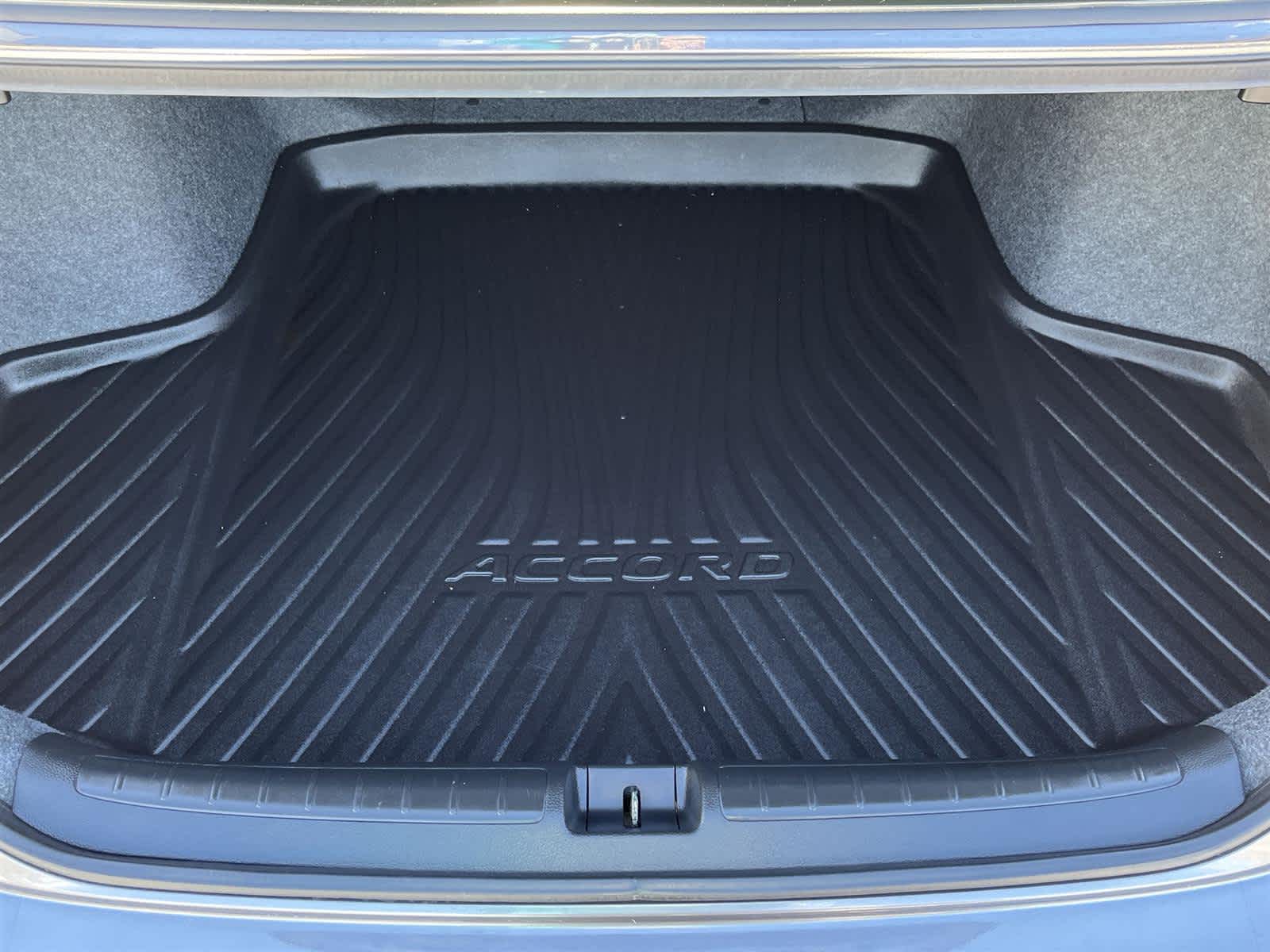 Thumbnail: 2018 Honda Accord - 16