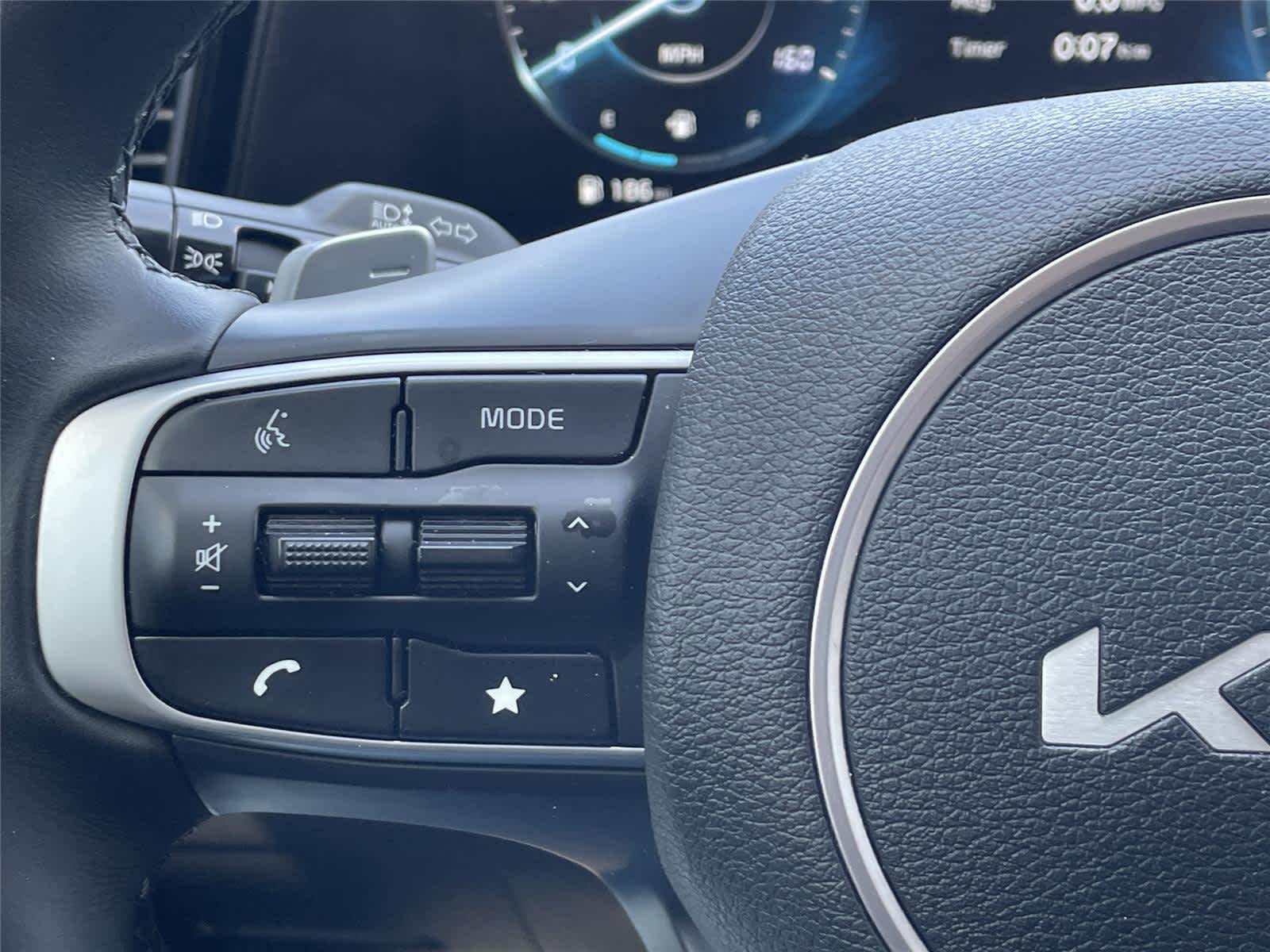 Thumbnail: 2023 Kia Sportage - 28