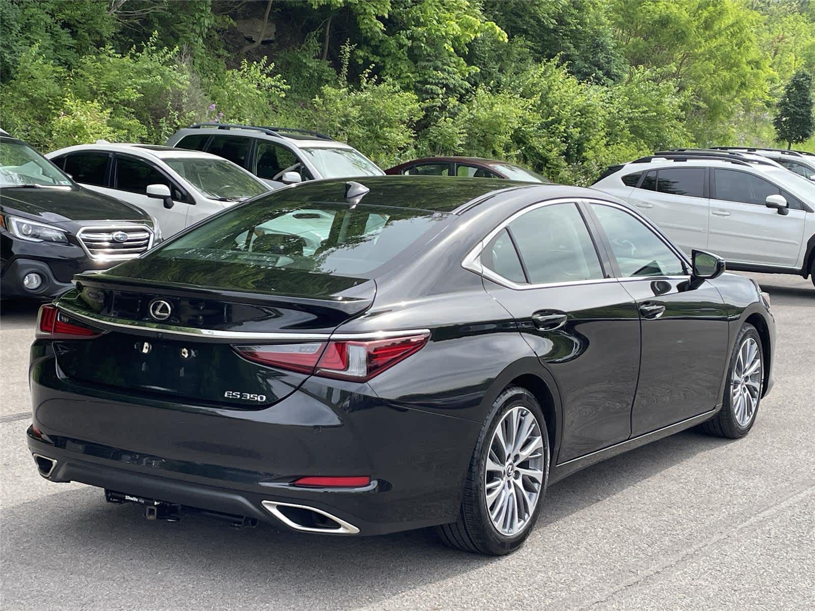 Thumbnail: 2020 Lexus ES - 5