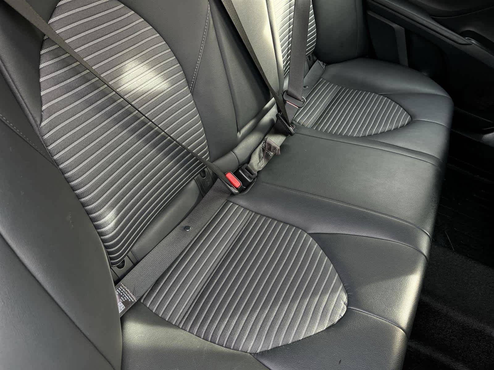 Thumbnail: 2018 Toyota Camry - 15