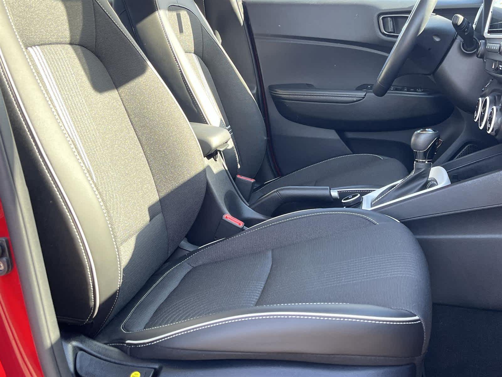 Thumbnail: 2023 Hyundai Venue - 16