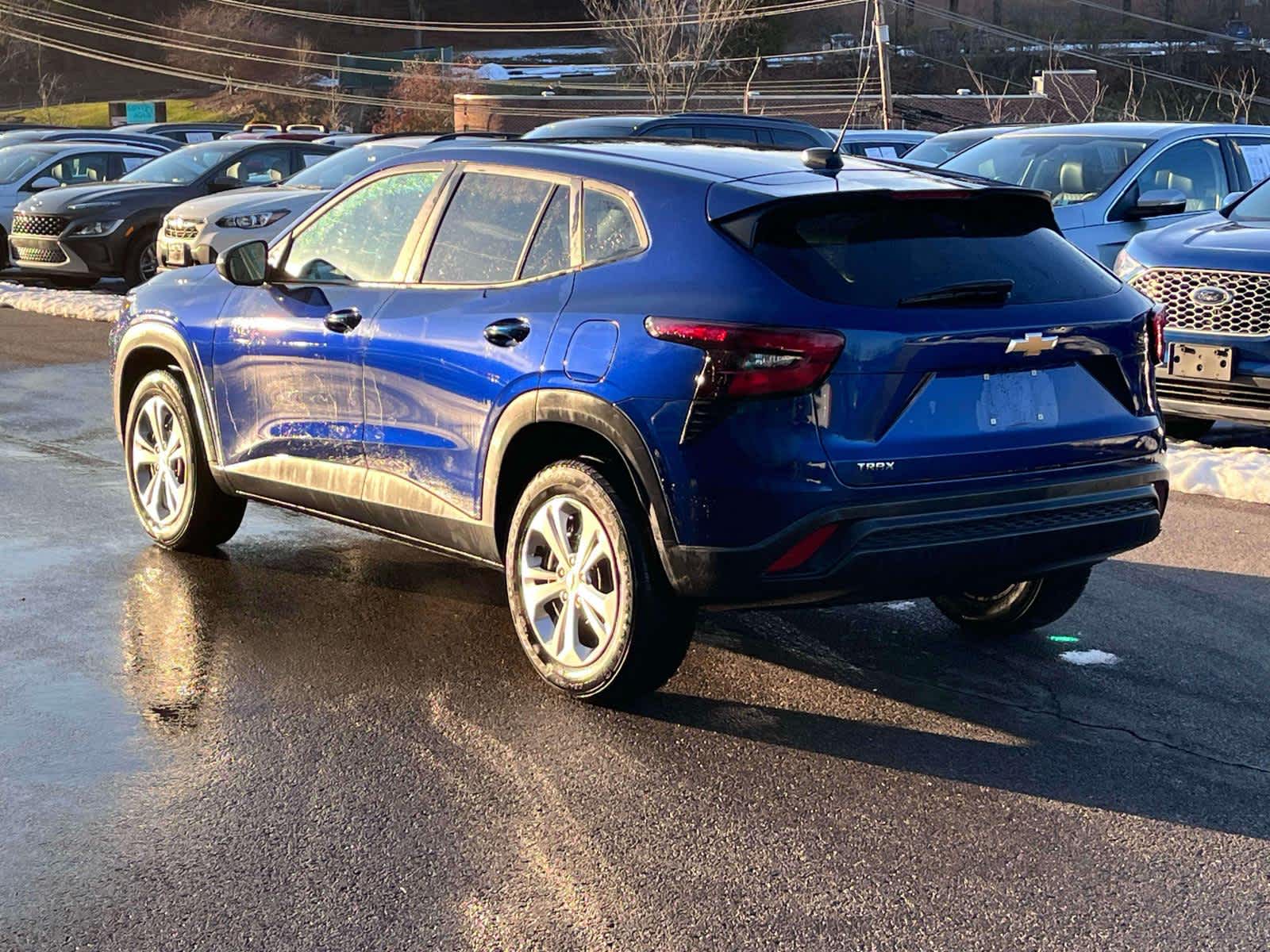 Thumbnail: 2024 Chevrolet Trax - 3