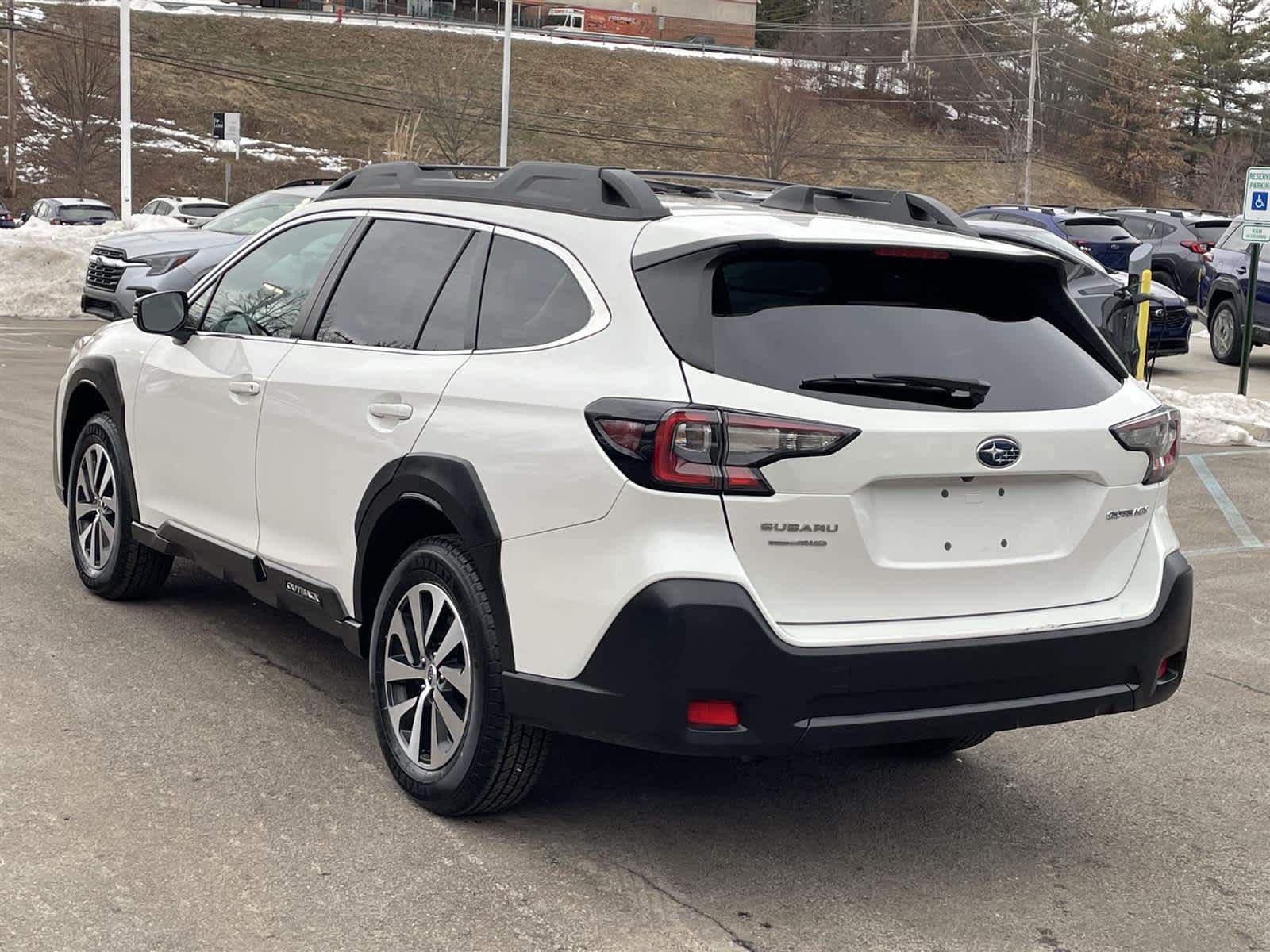 Thumbnail: 2023 Subaru Outback - 3