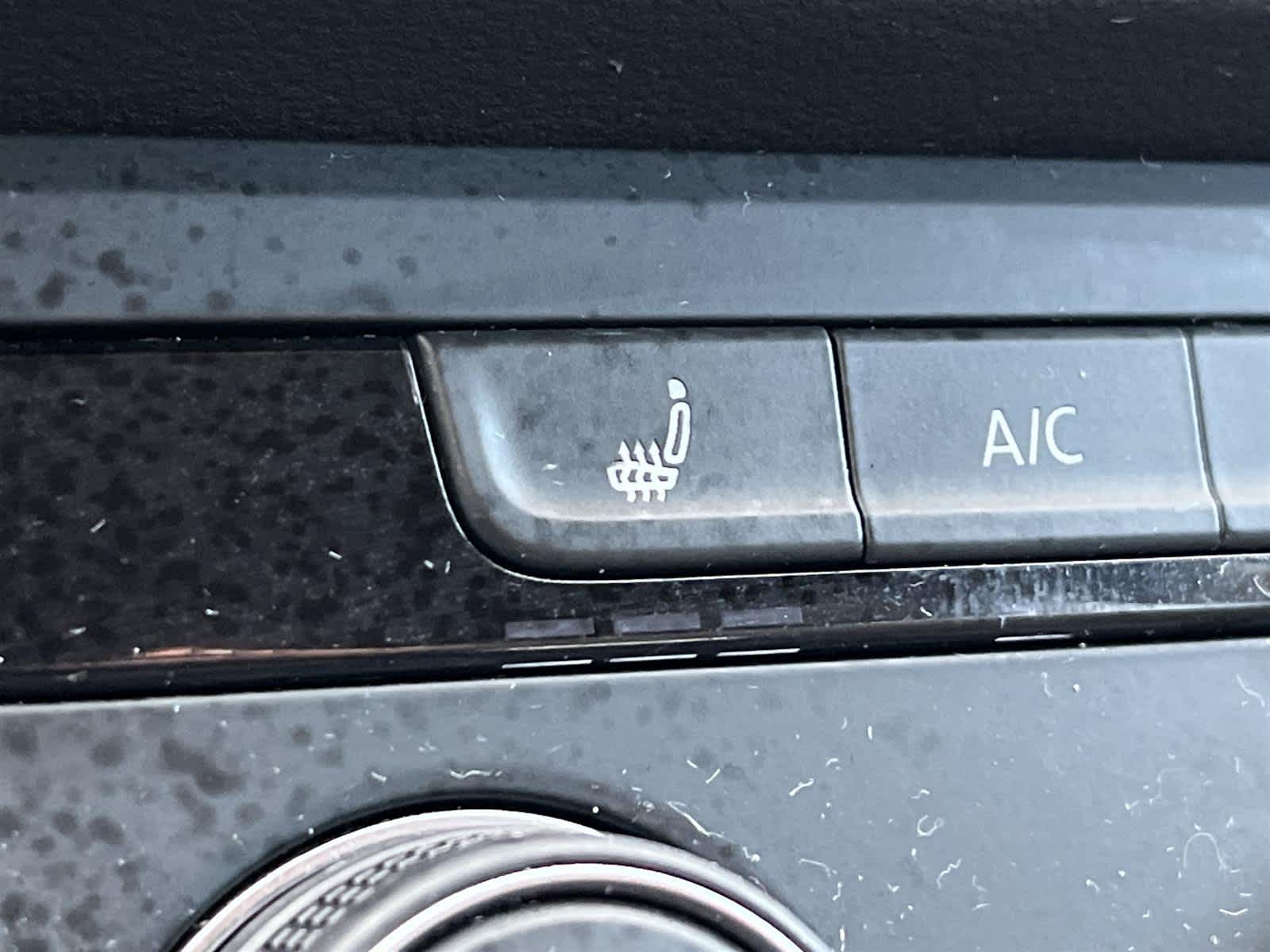 Thumbnail: 2022 Volkswagen Taos - 22