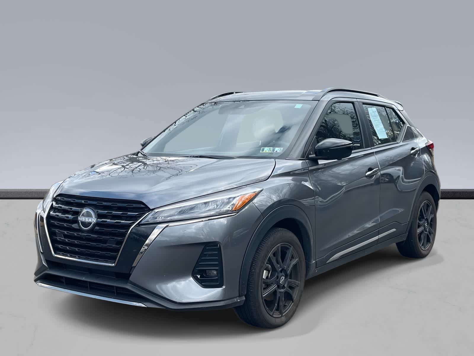 Thumbnail: 2024 Nissan Kicks - 1