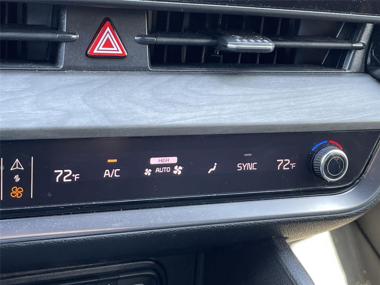 Thumbnail: 2025 Kia Sportage - 18