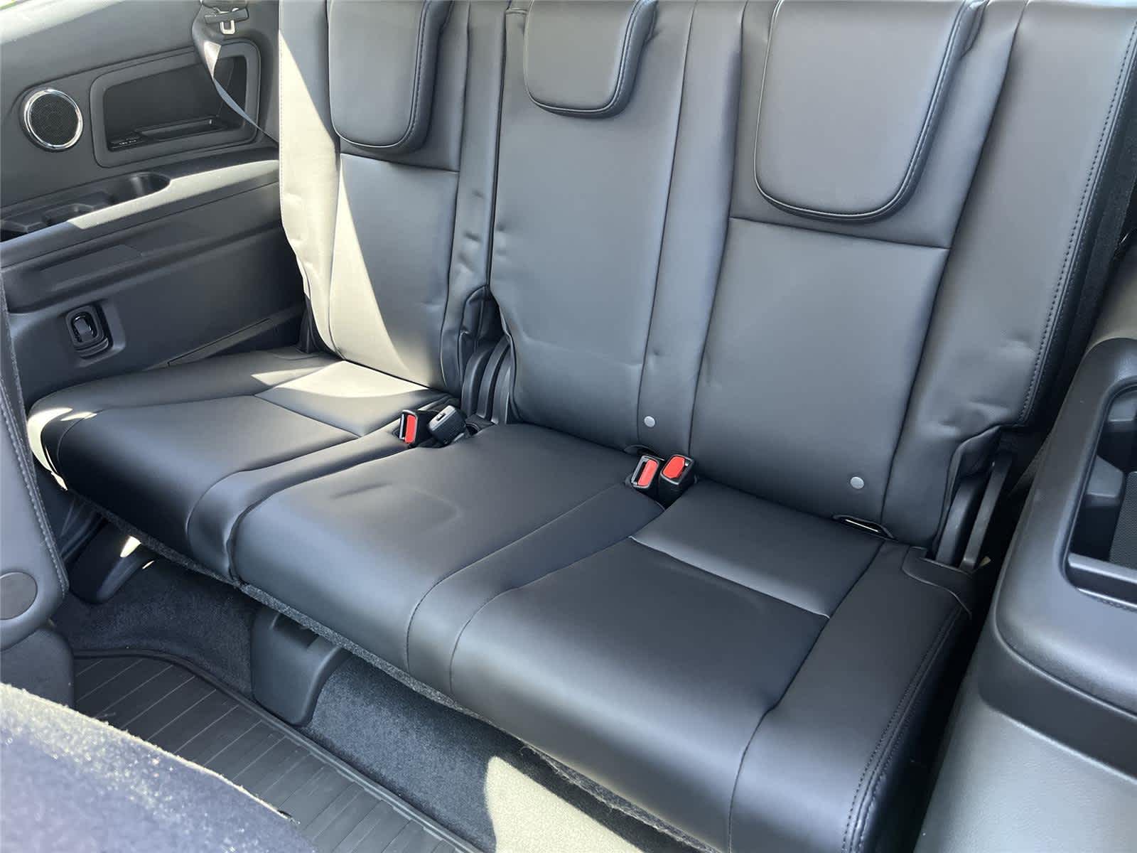 Thumbnail: 2026 Subaru Ascent - 16