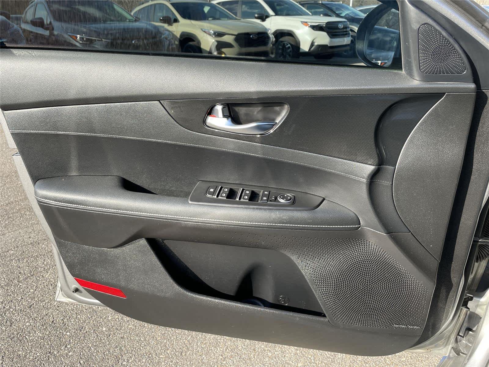 Thumbnail: 2023 Kia Forte - 25