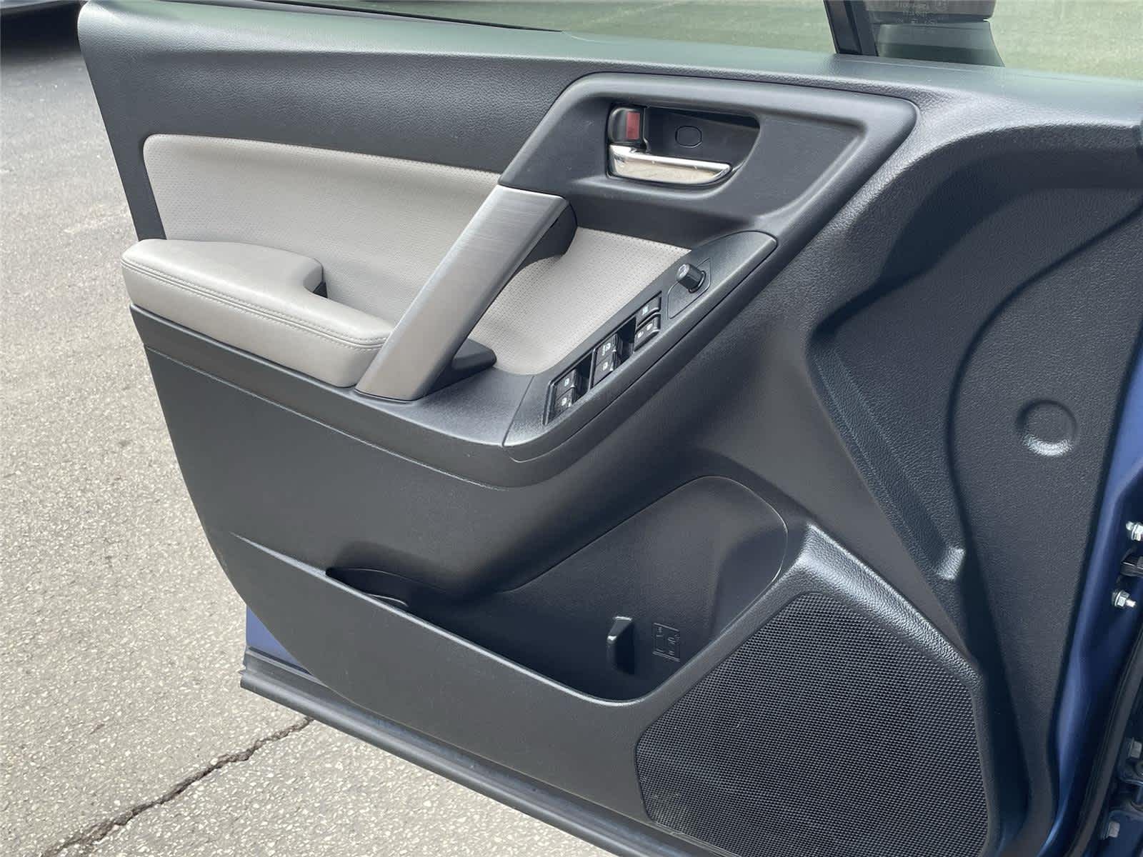 Thumbnail: 2015 Subaru Forester - 25