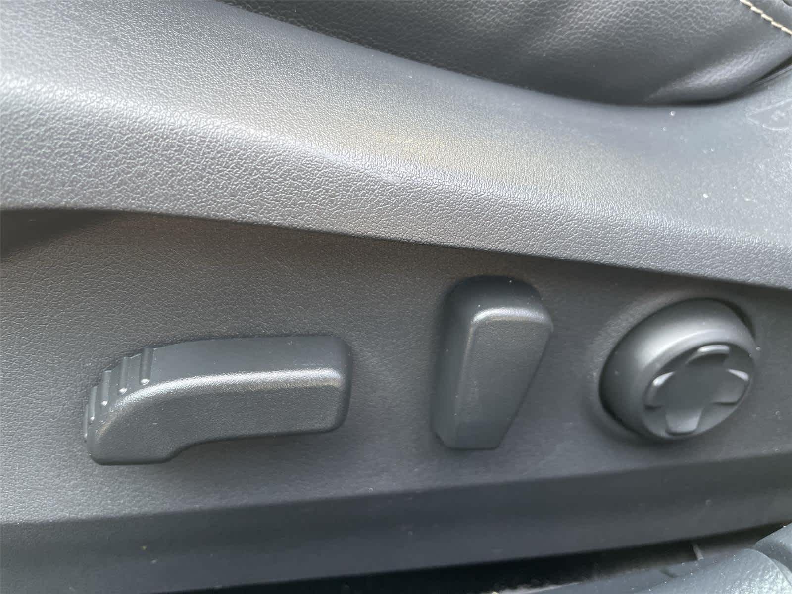 Thumbnail: 2023 Subaru Outback - 13