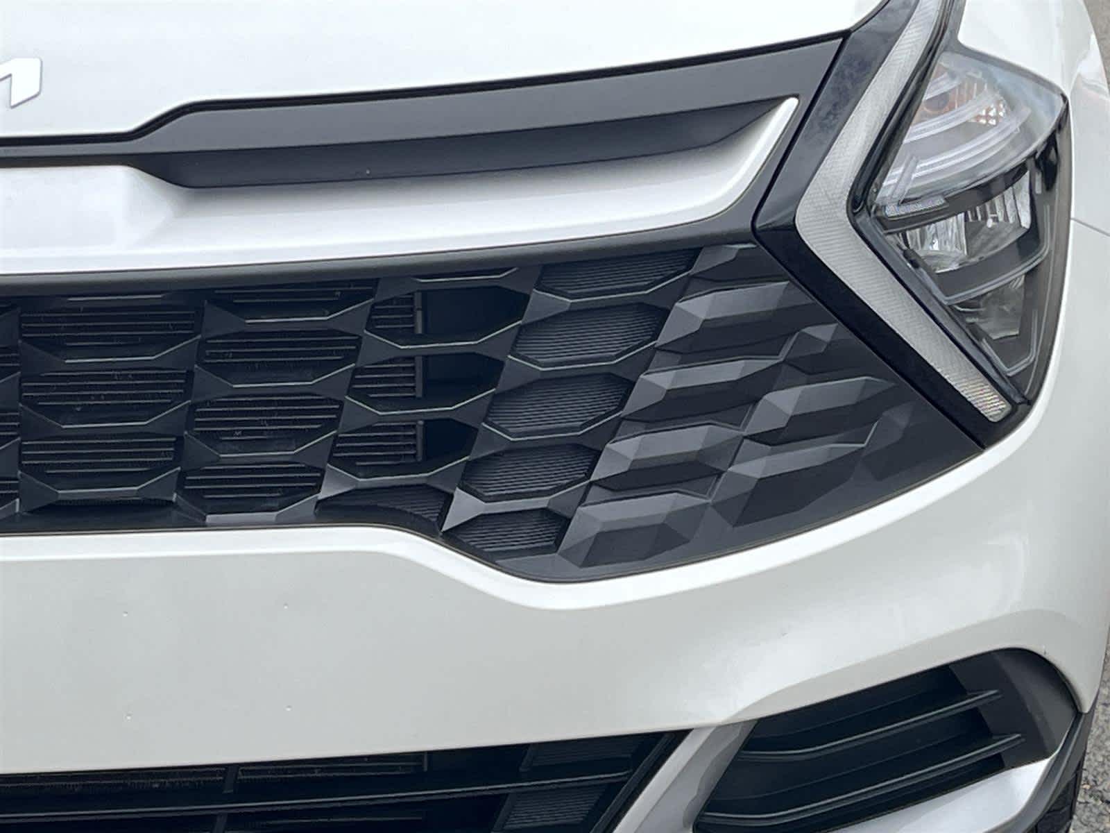 Thumbnail: 2023 Kia Sportage - 9