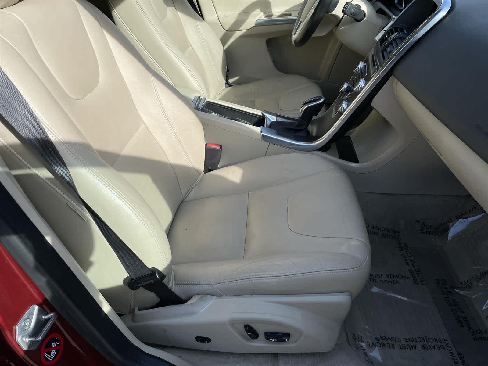 Thumbnail: 2016 Volvo XC60 - 18